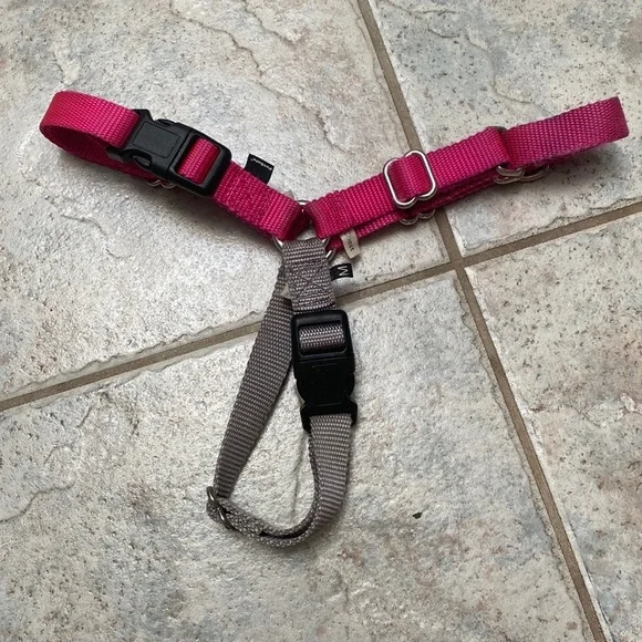 No pull dog harness - Picture 2 of 4